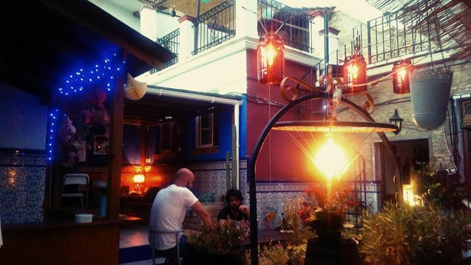 Casa Babylon Backpakers Hostel Málaga Extérieur photo
