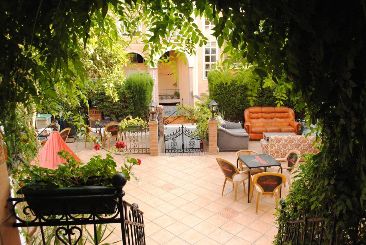 Casa Babylon Backpakers Hostel Málaga Extérieur photo