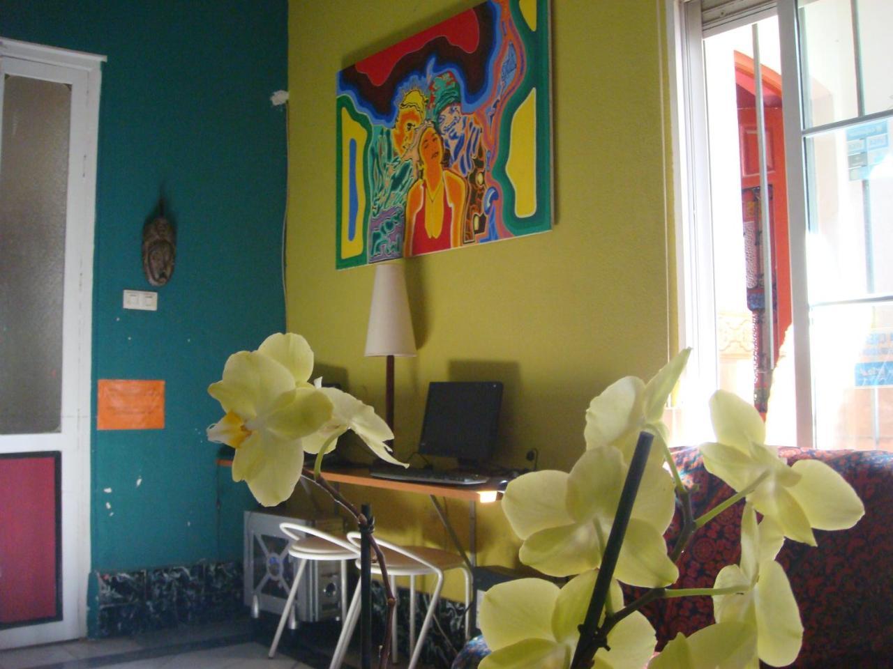 Casa Babylon Backpakers Hostel Málaga Extérieur photo