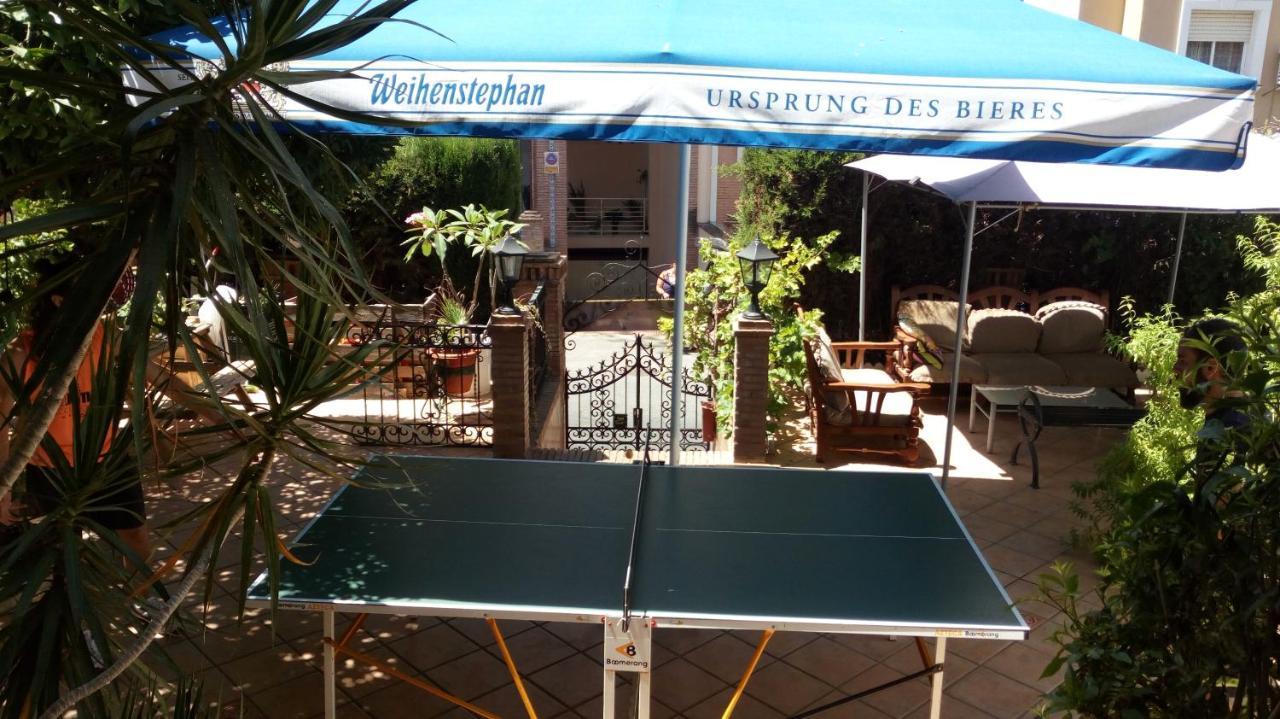 Casa Babylon Backpakers Hostel Málaga Extérieur photo